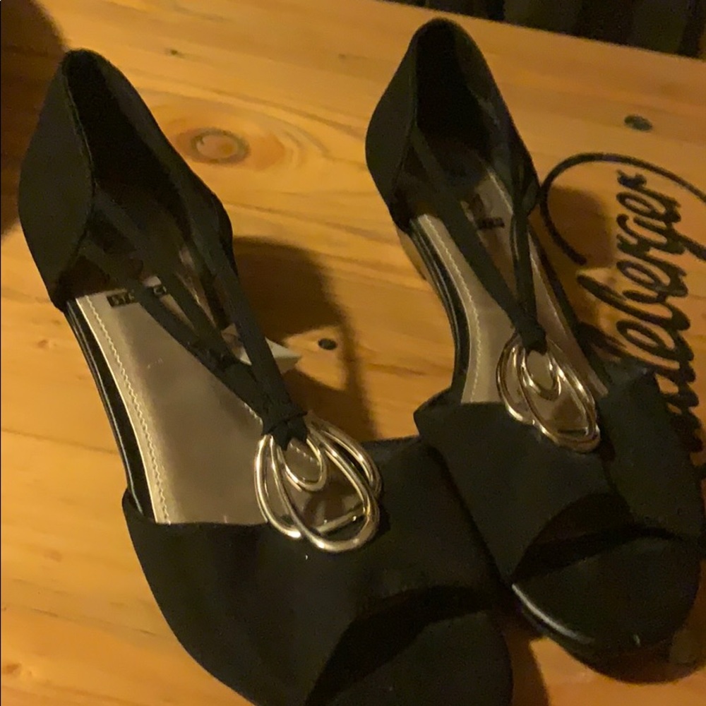 Dressy Low Platforms Open toe slip ons